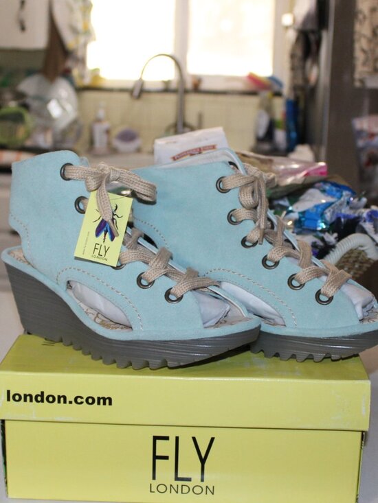 Fly London Shoes - NWT Fly London YABA Mint Suede Green Lace ups women's 40 (9.5/10) PRETTY!